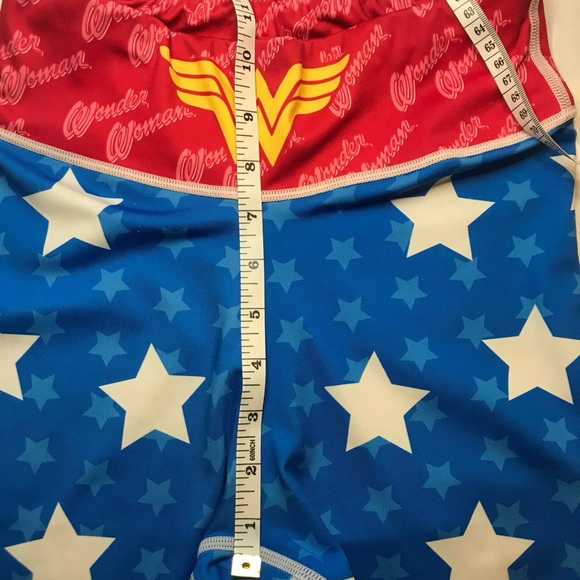 Wonder Woman fusion FG bundle size small leggings medium glitter top - Picture 15 of 16